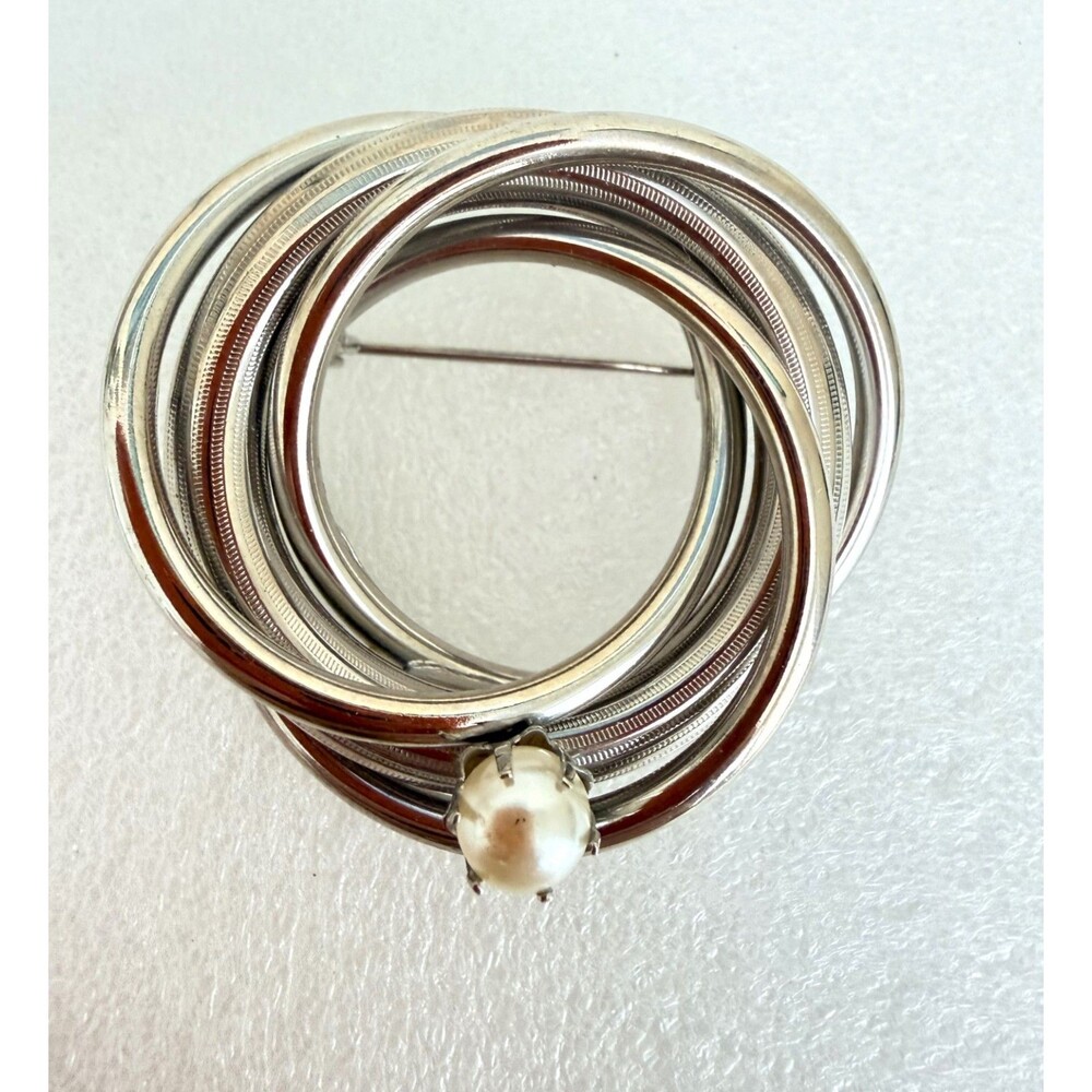 Vintage 1980s Silver Tone Swirl Knot Brooch Faux Pearl Mesh Layered Pin